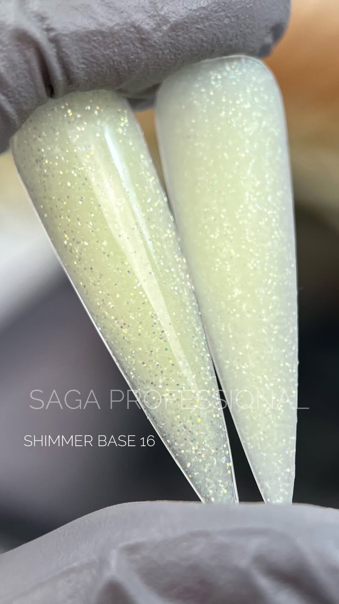 База Saga Shimmer Base № 16 ,15 мл