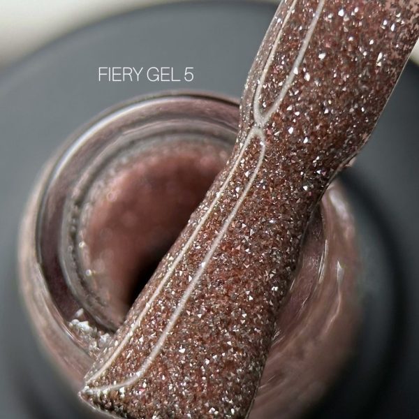Saga Professional Світловідбивний гель лак Fiery gel №05