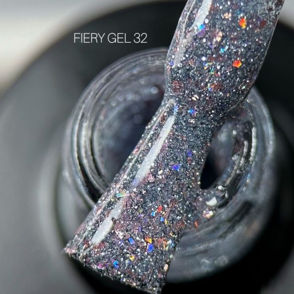 Saga Professional Світловідбивний гель лак Fiery gel №32