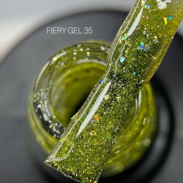 Saga Professional Світловідбивний гель лак Fiery gel №35