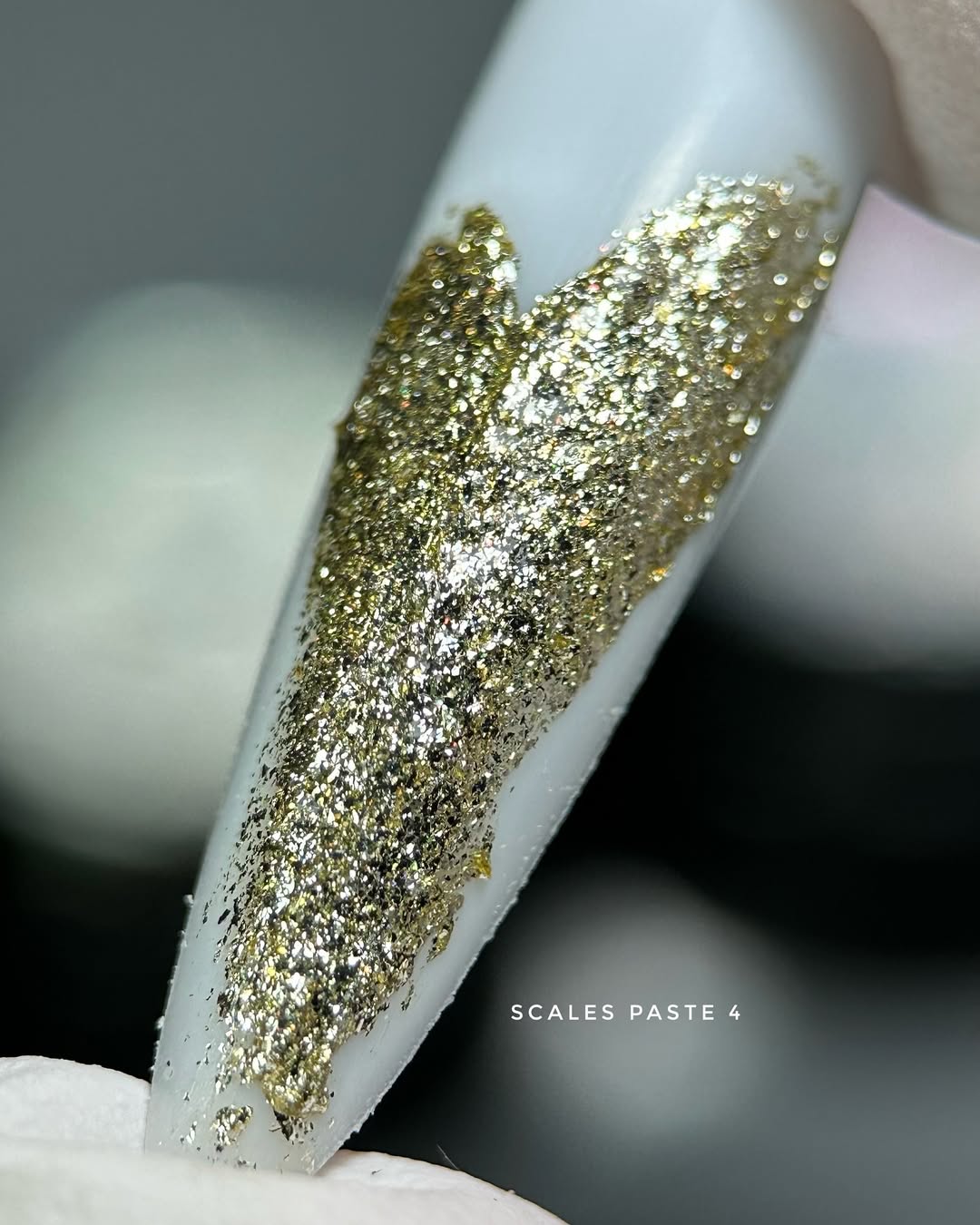 Рельєфна паста для об’ємного дизайну без липкого шару Saga Scales Paste № 4