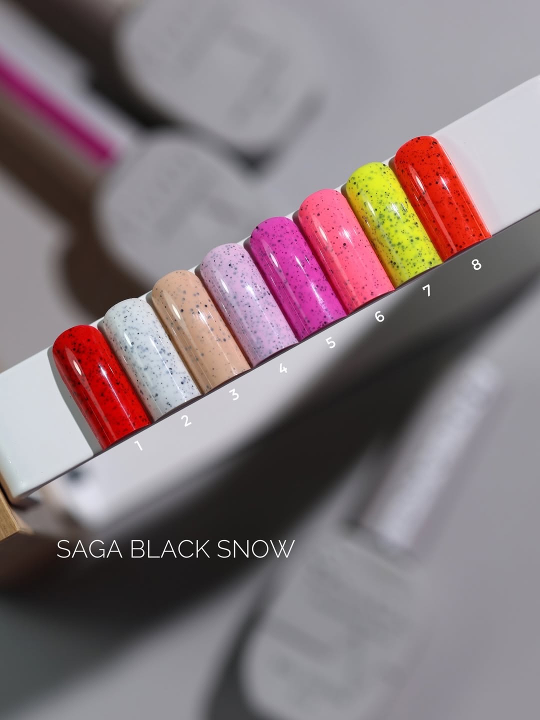 Гель лак ,SAGA Black Snow № 8 — изображение 2